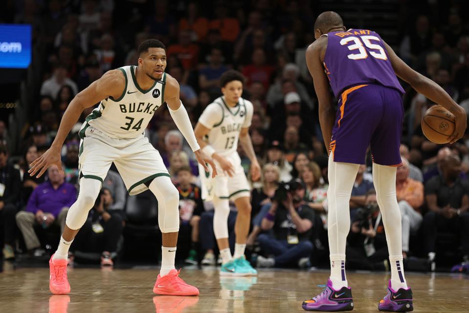  字母哥重要时刻重返赛场，切尔西带队取胜！-球速体育在线观看