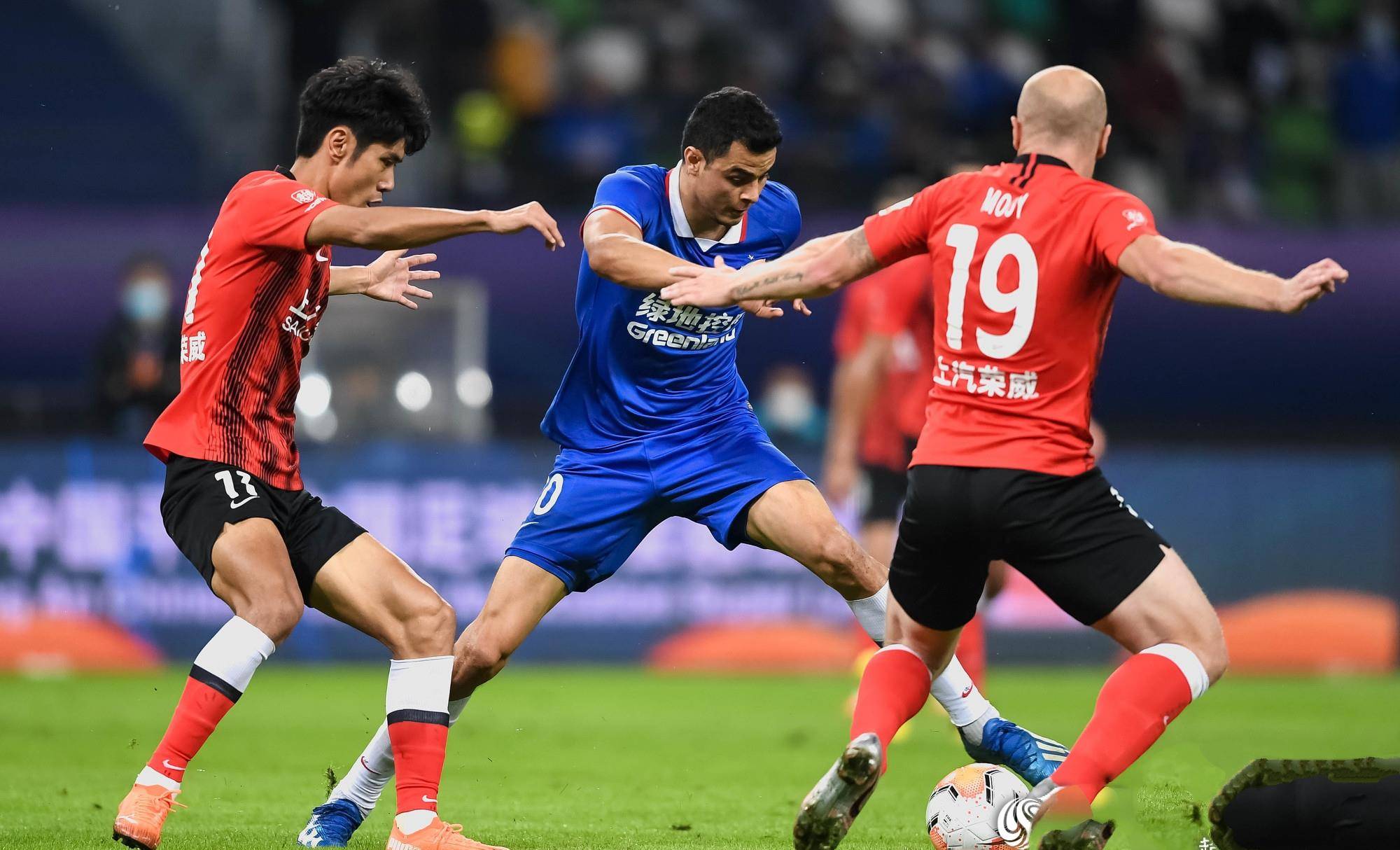 羽毛球锦标赛上演强强对话,岭南犀牛队翻盘岭东飞鹰队,战术调整见效;禁区内连续解围-球速官方入口  羽毛球锦标赛上演强强对话,岭南犀牛队翻盘岭东飞鹰队,战术调整见效;禁区内连续解围-球速官方入口