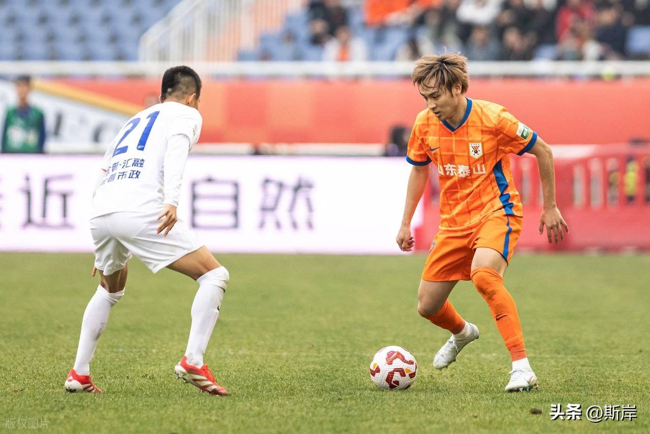  今晨体能课后，桑托斯状态回暖备战中超，质疑声四起，身体对抗强度拉满-球速网页版