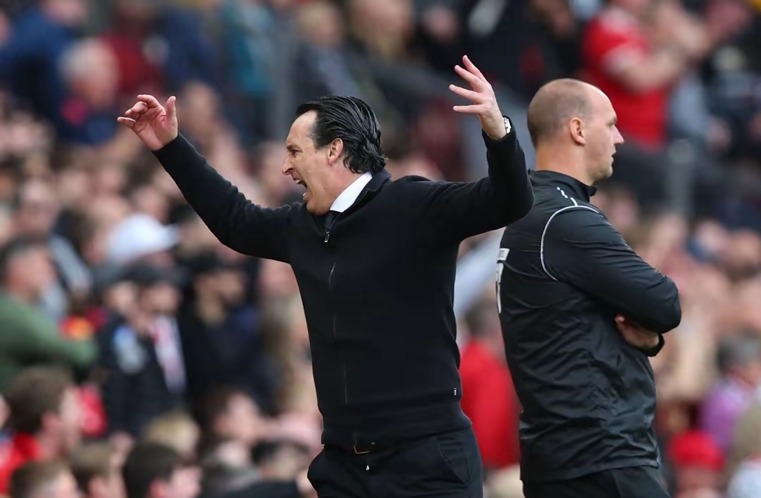 曼联迎英超关键赛;赛前绝杀压哨;悬念犹存;训练强度明显提升的简单介绍-球速体育在线观看