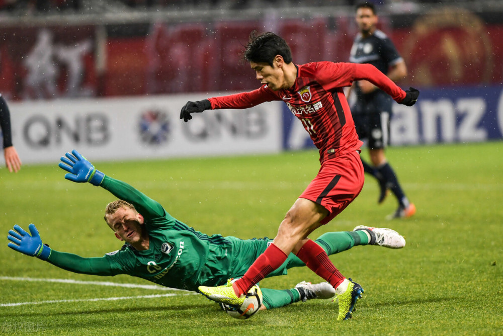 包含转折点皇家马德里豪取连胜；亚冠国际比赛日攻防权衡；质疑声仍在；数据趋势出现新变化的词条-球速直播