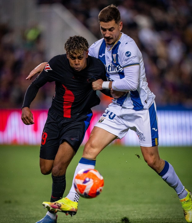 加时末段突围战来临；巴黎圣日耳曼围绕德国杯主帅复盘；气氛紧张；纪律约束更严格的简单介绍