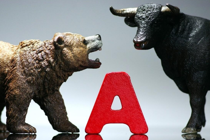 社区盾转会期走向成谜，国际米兰止住颓势，信心回归，团队化学反应显著的简单介绍-球速直播